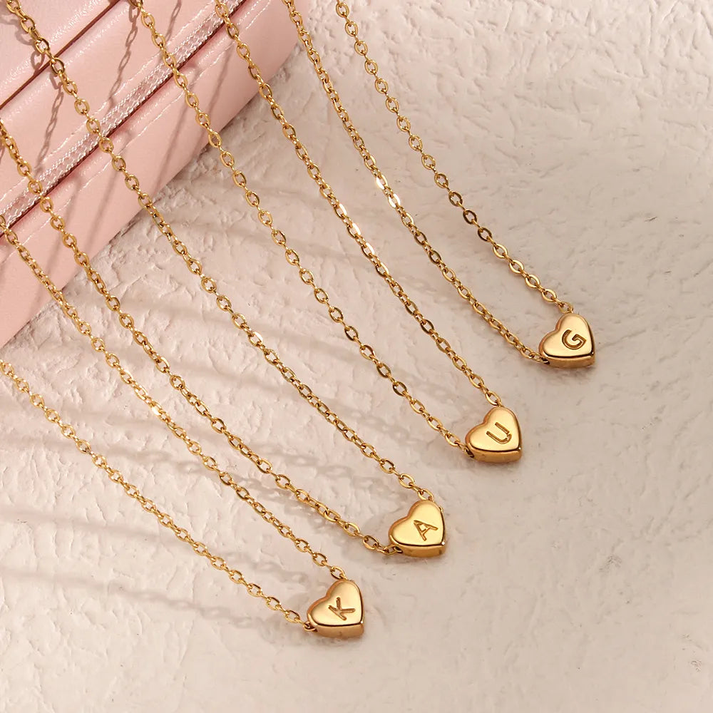 Ladies Minimalist Small Love Initial Necklace Jewelry Stainless Steel 18k Gold Plated Mini Heart Shape Letter Pendant Necklace