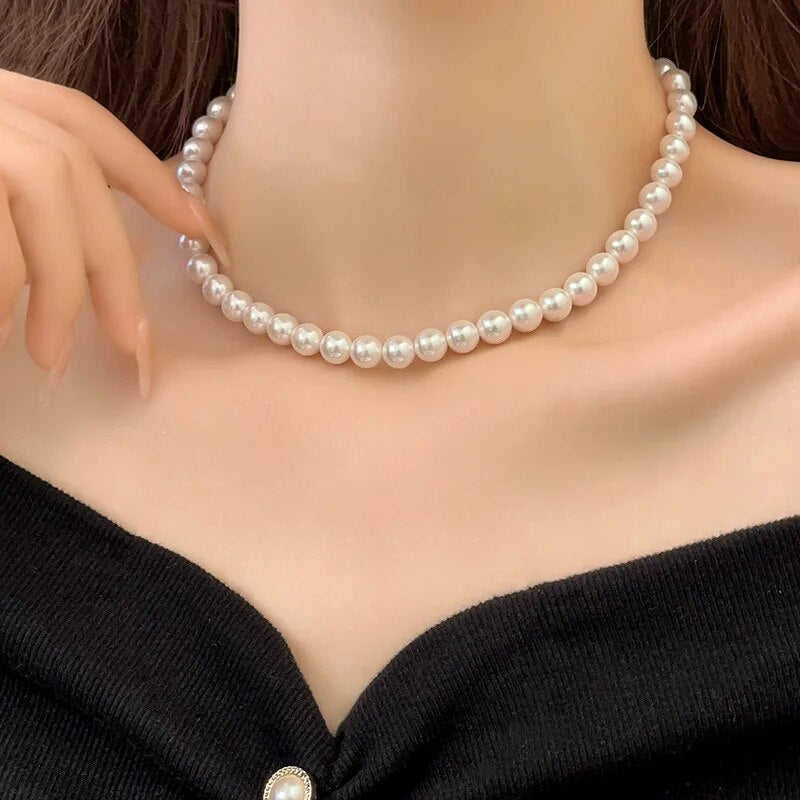 The Chloe Circular Glass Pearl Necklace -