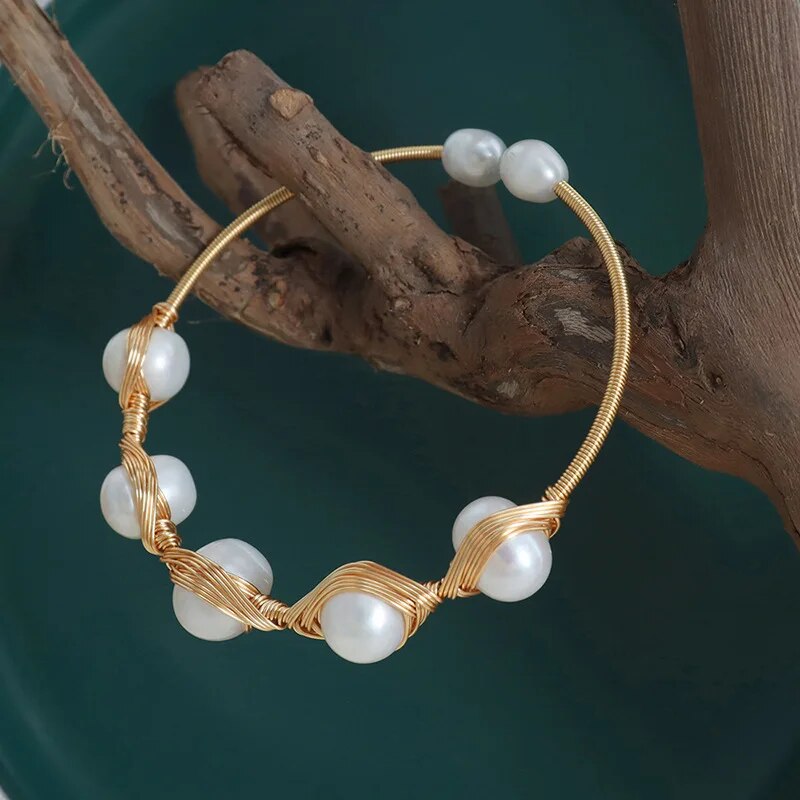 Personalized Women's Brass Material Bracelet Fashion Contrast Color Design Baroque Freshwater Pearl Cord Bracelet for Women