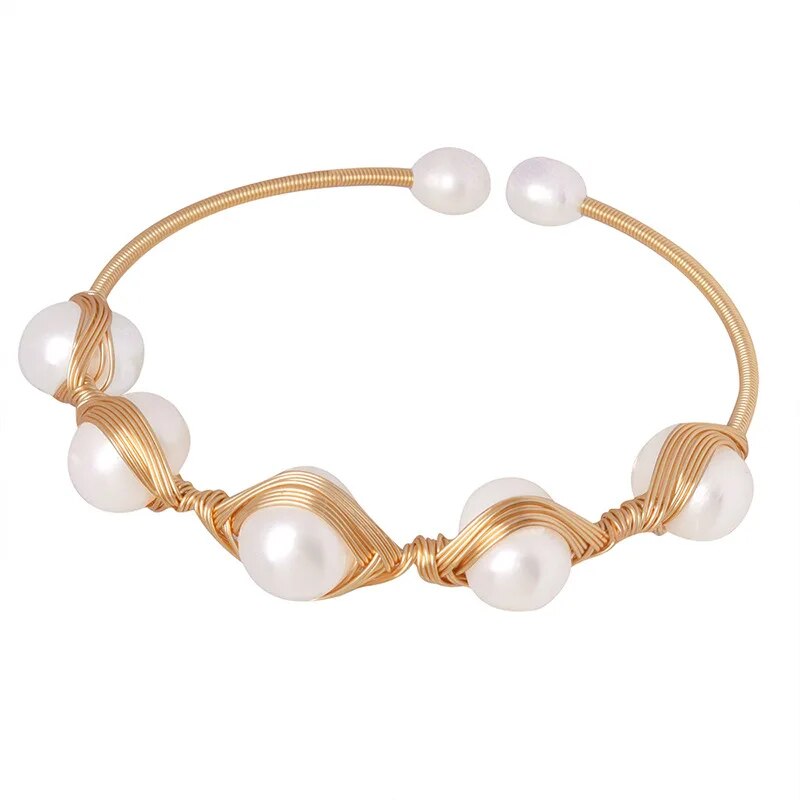 Personalized Women's Brass Material Bracelet Fashion Contrast Color Design Baroque Freshwater Pearl Cord Bracelet for Women