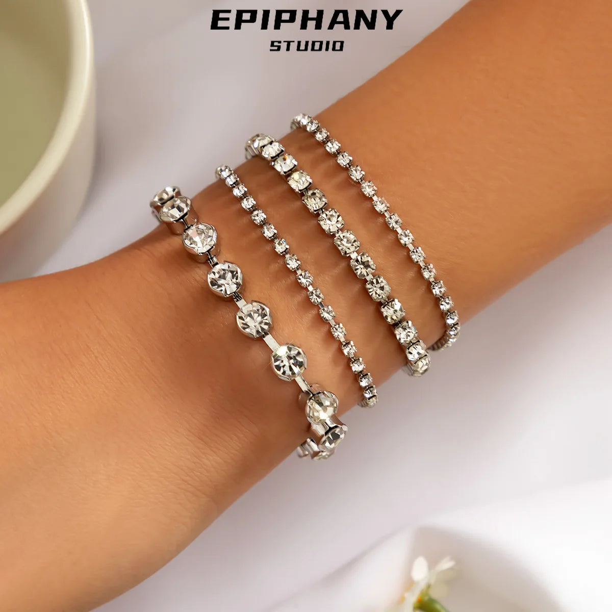 Retro Imitation Pearl Beaded Bracelets For Women Simple Geometric Love Rhinestone Hand Chain Bangle Jewelry Sets