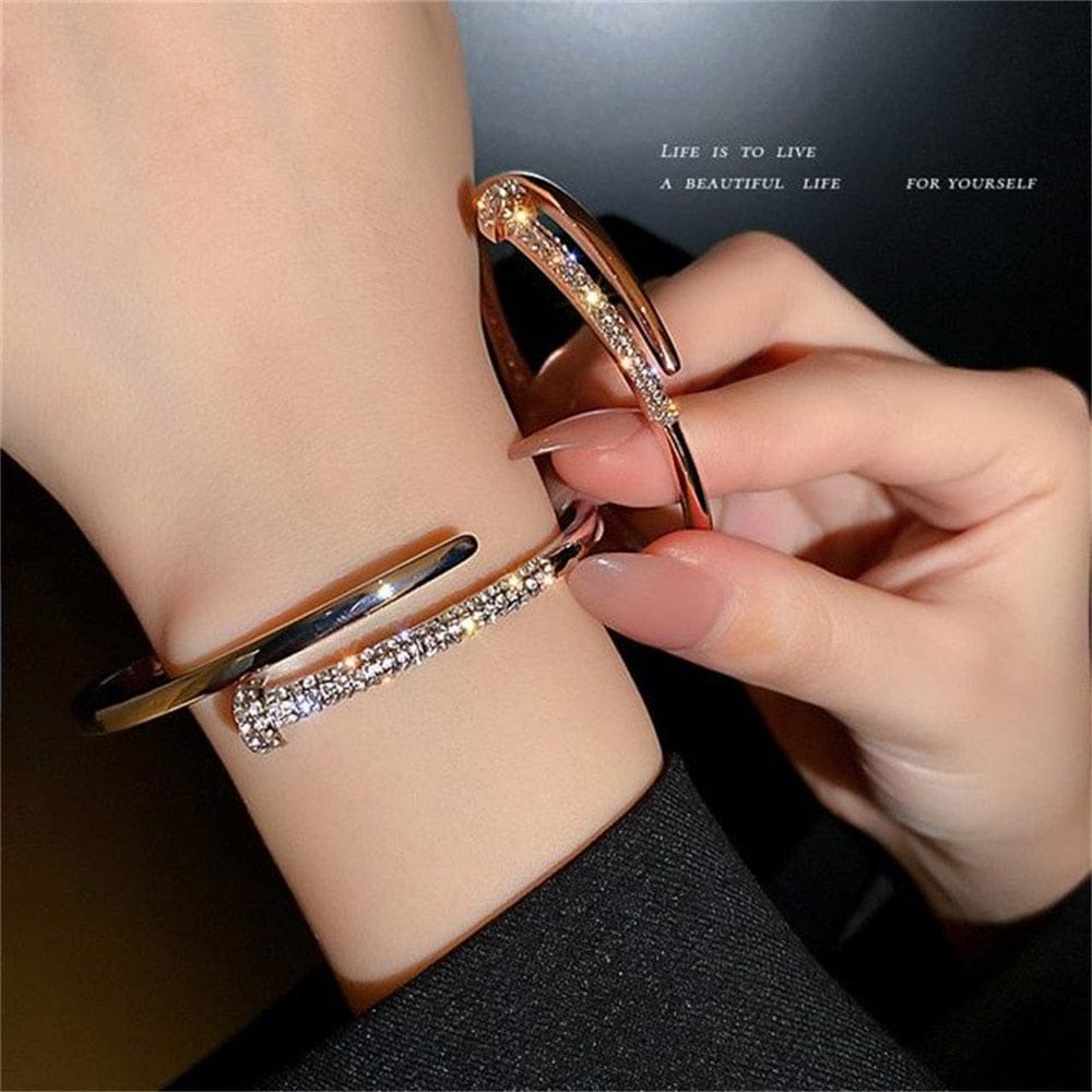 Exquisite Women's Blinged out Bangles Bracelet Bangle
