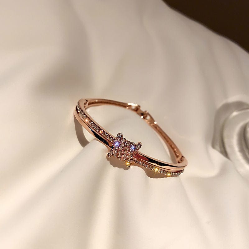 Exquisite Women's Blinged out Bangles Bracelet Bangle