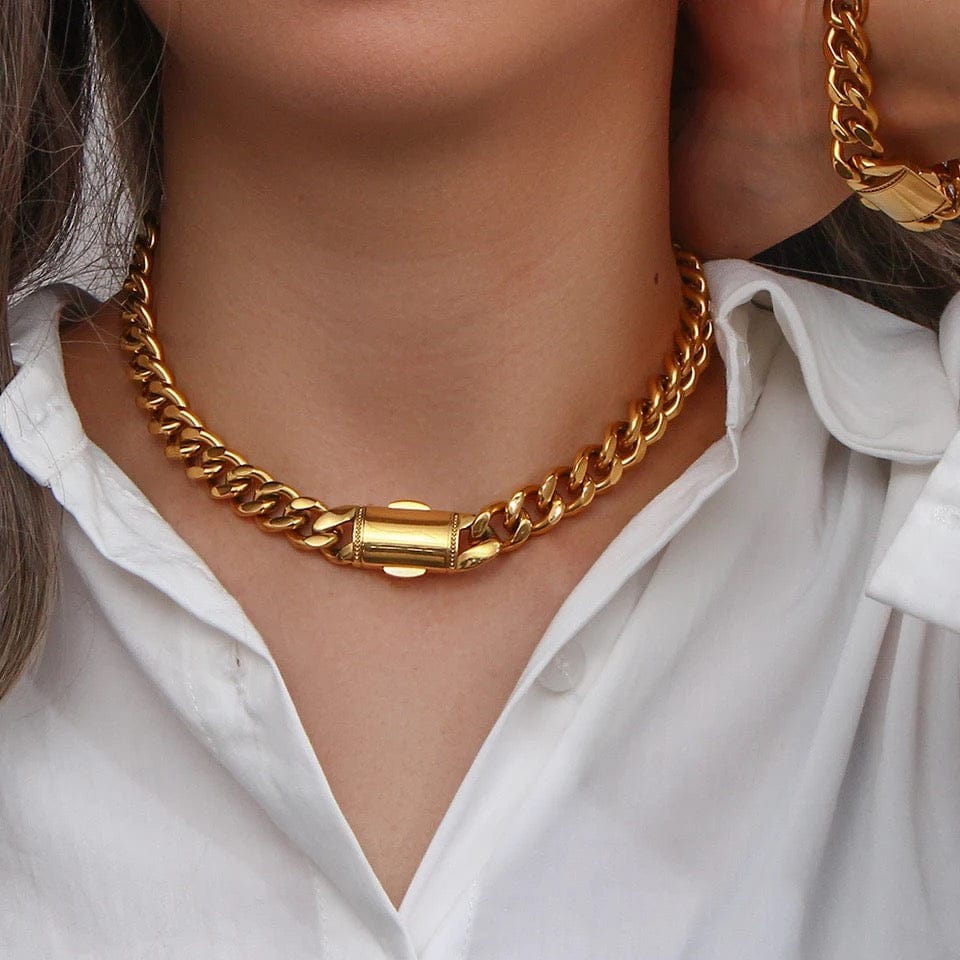 Luxe Gold Women's Necklace